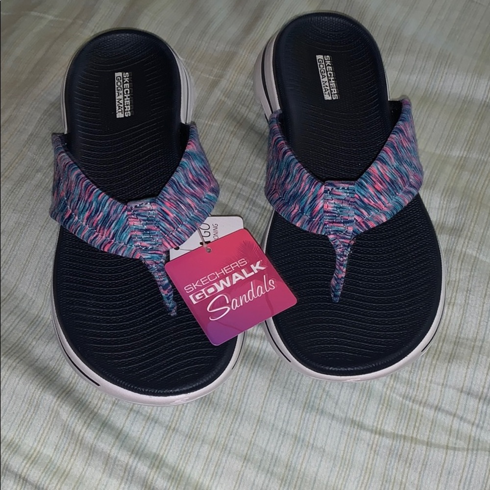 Skechers